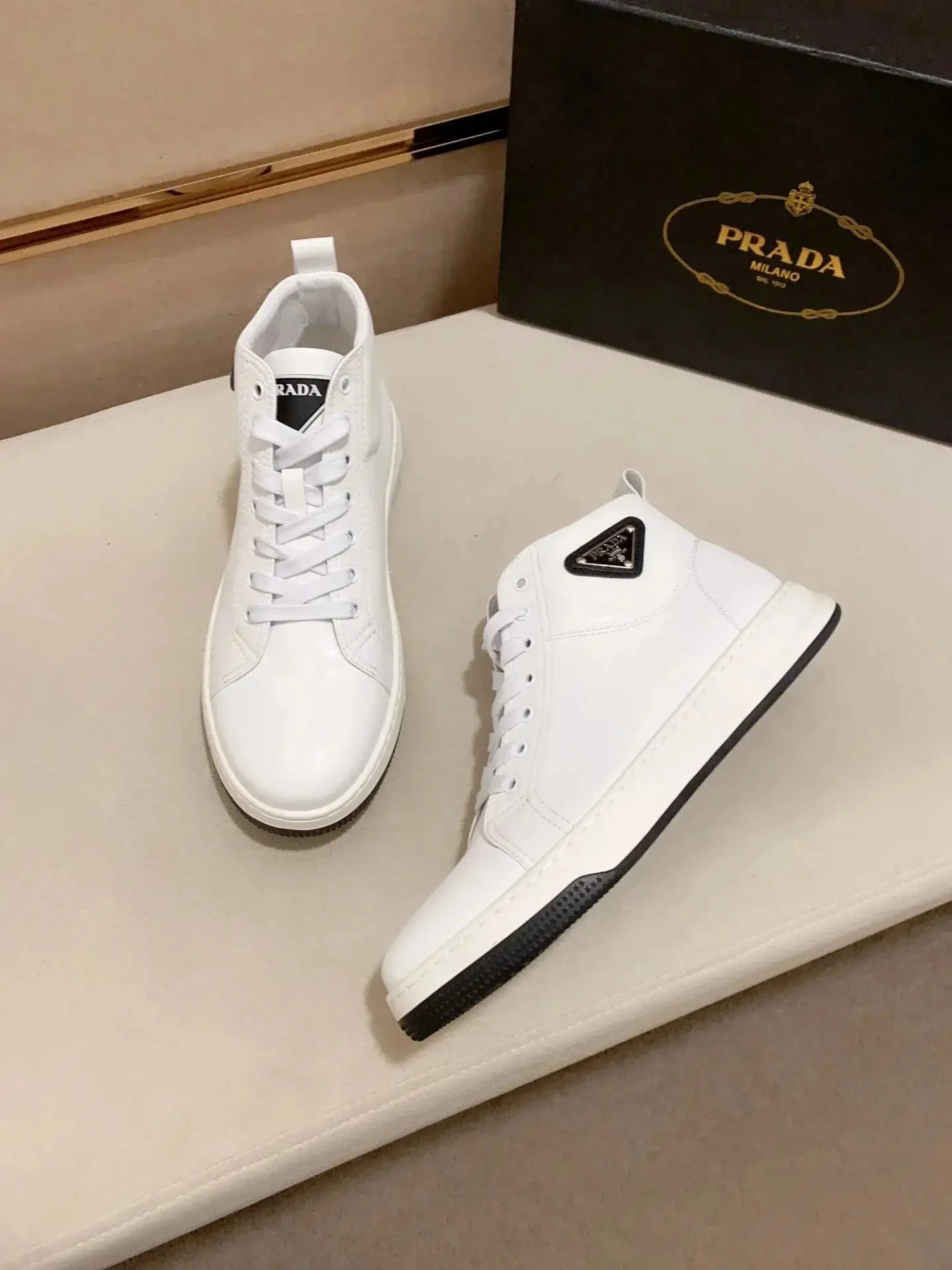 Prada Linea Rossa Sneakers 2