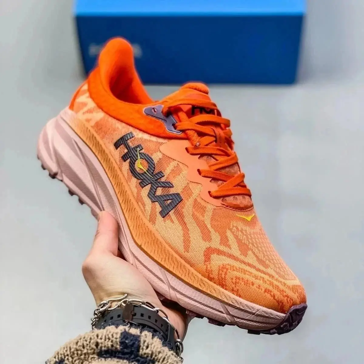 HOKA sneaker 3